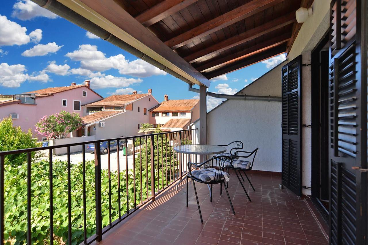 Apartment Vanga 533 Pula Exterior photo